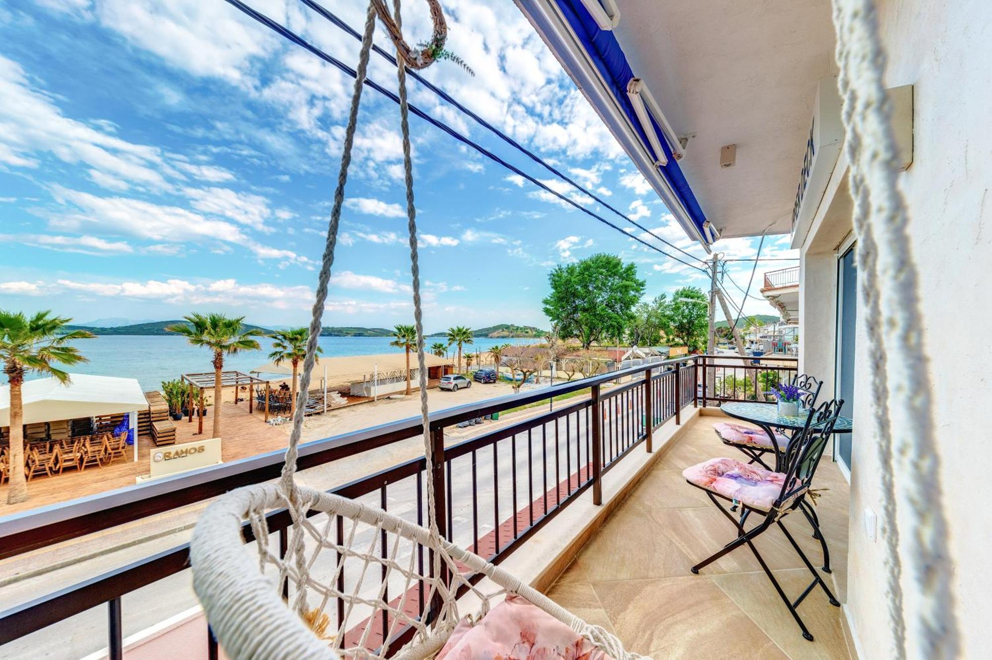 Upper Deck Apt. Διαμέρισμα Néa Péramos Εξωτερικό φωτογραφία